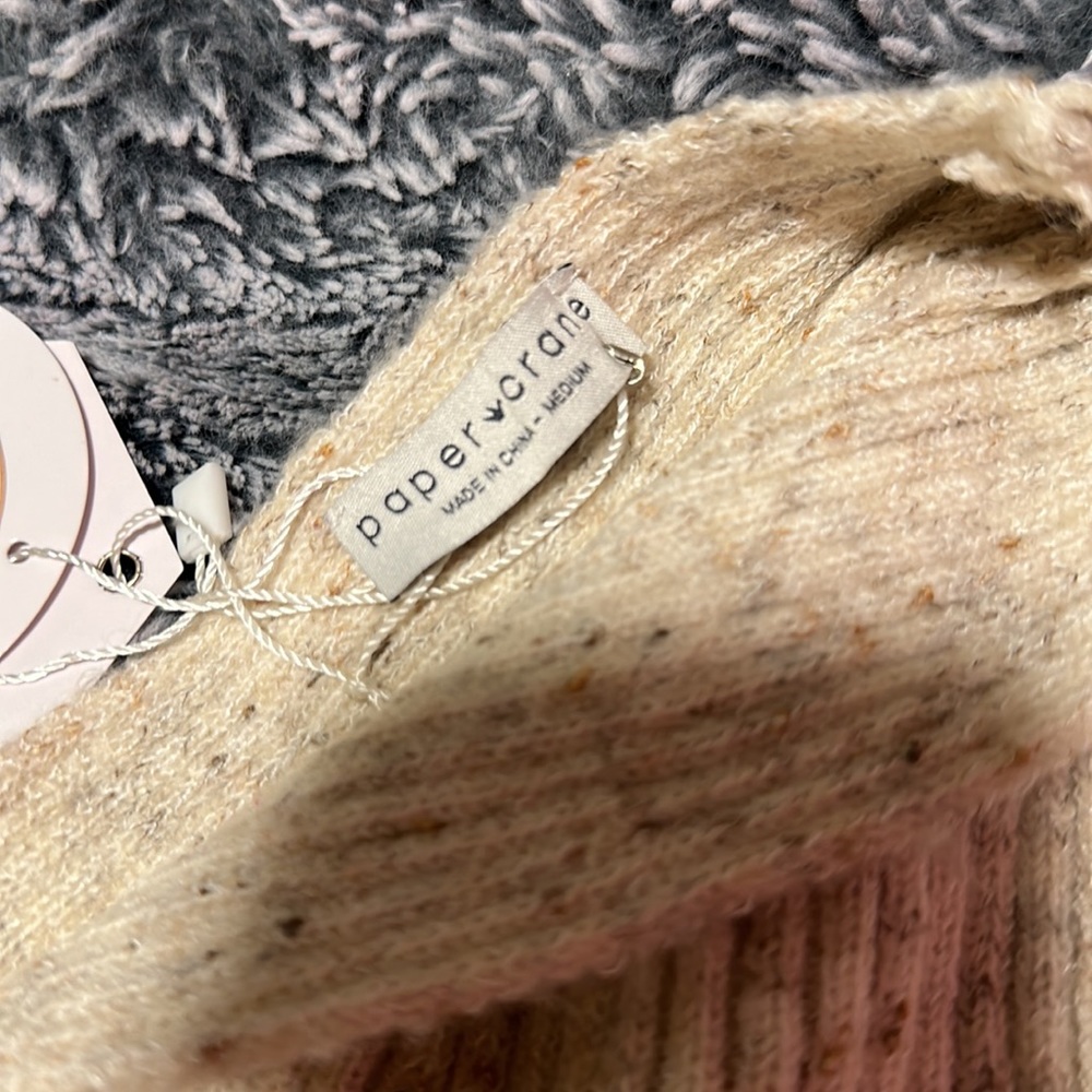 NWT criss cross back sweater - Picture 2 of 5